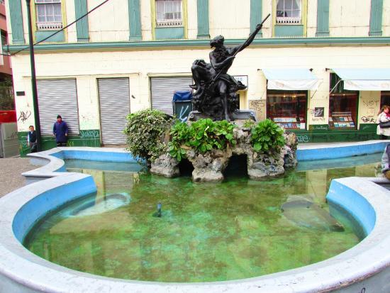 Plaza Aníbal Pinto