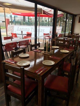 Laguna Tinajas Restaurant